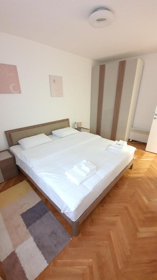 Apartman 8 维尔蒂尼克 外观 照片